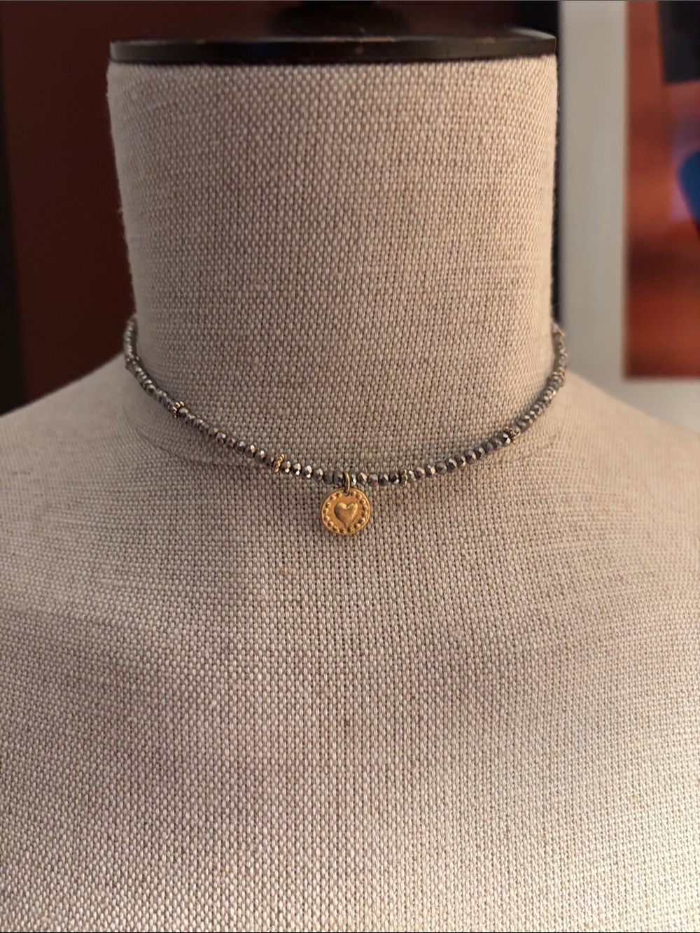 🩶Gold Heart Pendant Hematite Bead Choker Necklace
